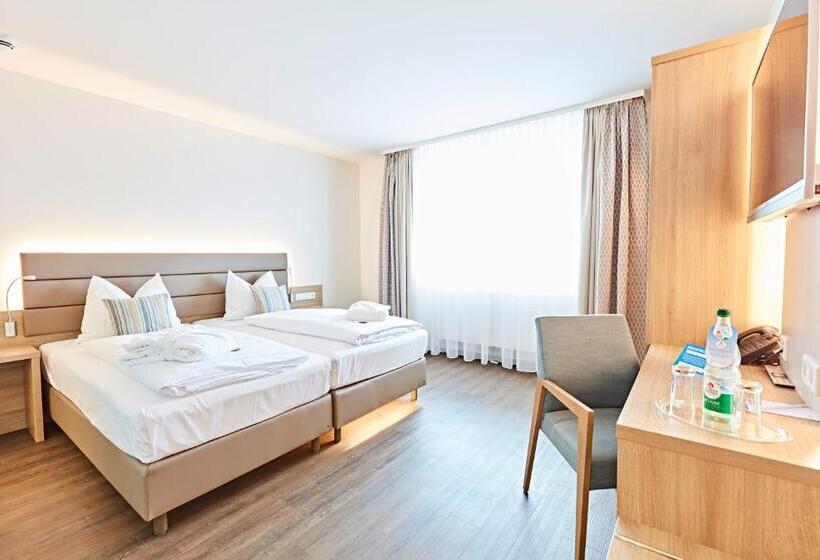 חדר סטנדרט יחיד עם מרפסת, Vital Hotel An Der Therme Gmbh