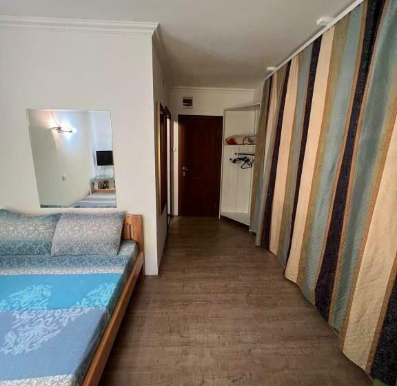 اتاق استاندارد, šmek