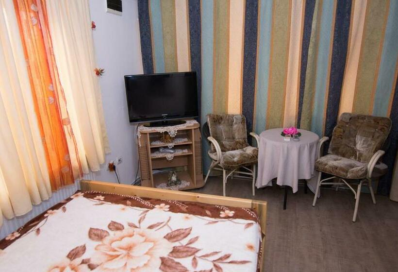 اتاق استاندارد, šmek