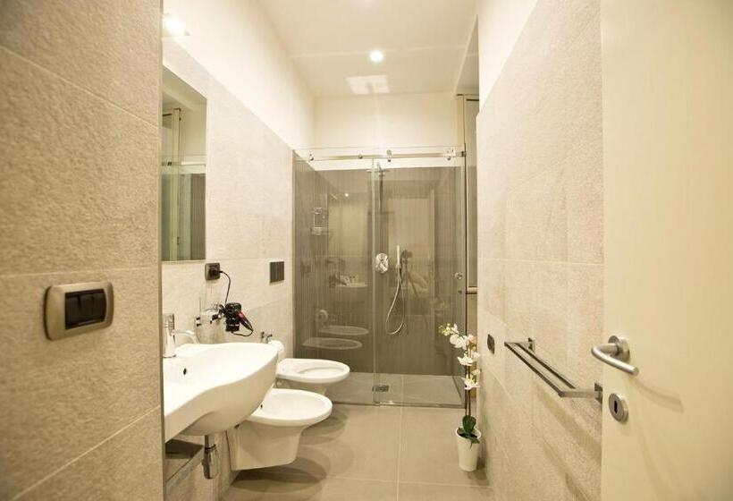 اتاق لوکس, Parthenope Suite