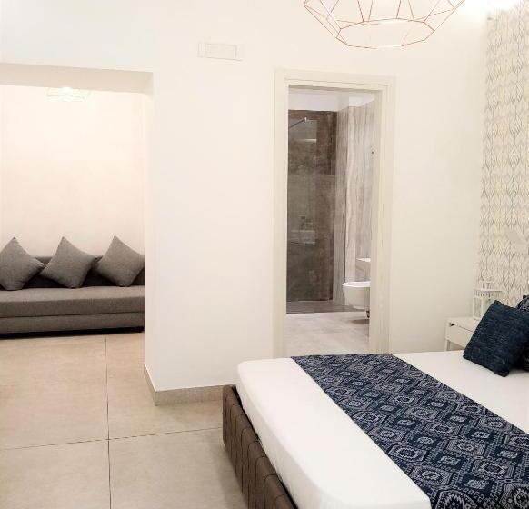 اتاق استاندارد چهار تخته, Parthenope Suite