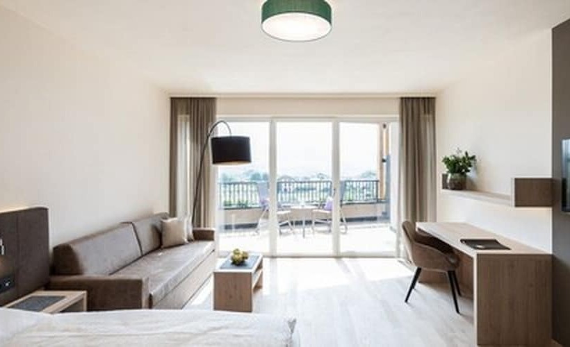 סוויטת ג'וניור נוף לגינה, Torgglhof