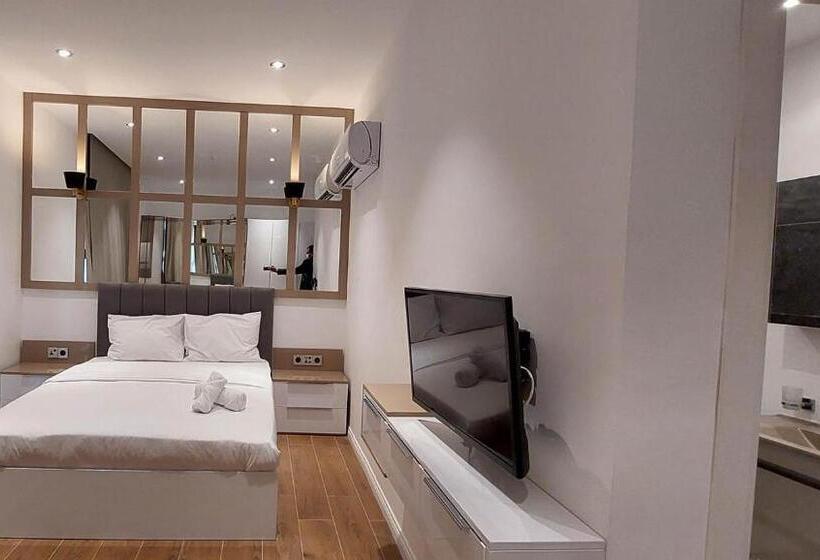 수피리어 룸, Al Burhan