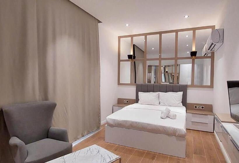 수피리어 룸, Al Burhan