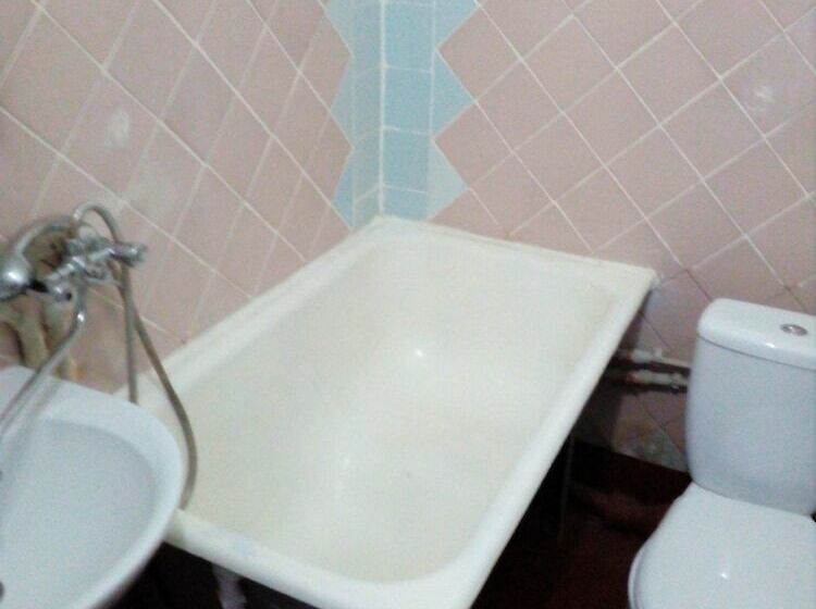 חדר אקונומי, Kyiv