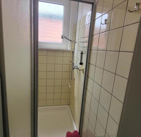 带2个卧室的公寓, Zur Schanze