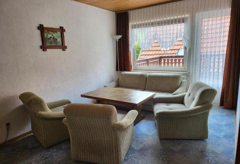 带2个卧室的公寓, Zur Schanze