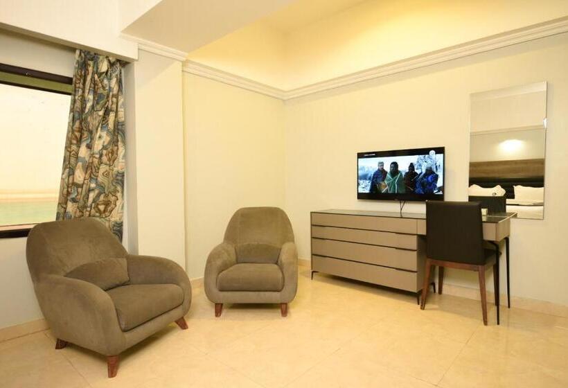 غرفة ديلوكس مطلّة علي البحر, & Resort Golden Marina Yanbu