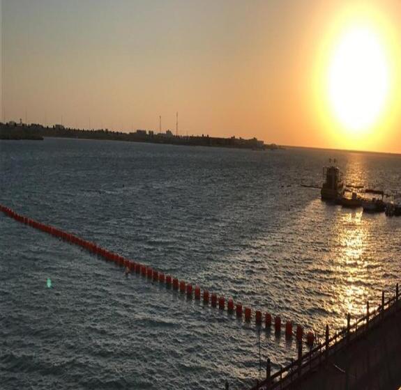 غرفة ديلوكس مطلّة علي البحر, & Resort Golden Marina Yanbu