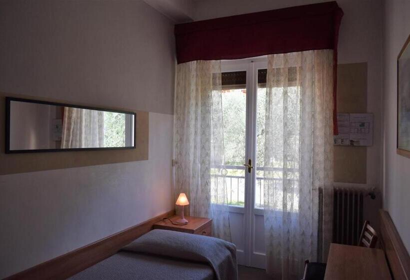 バルコニー付きスタンダードトリプルルーム, Albergo Al Pescatore