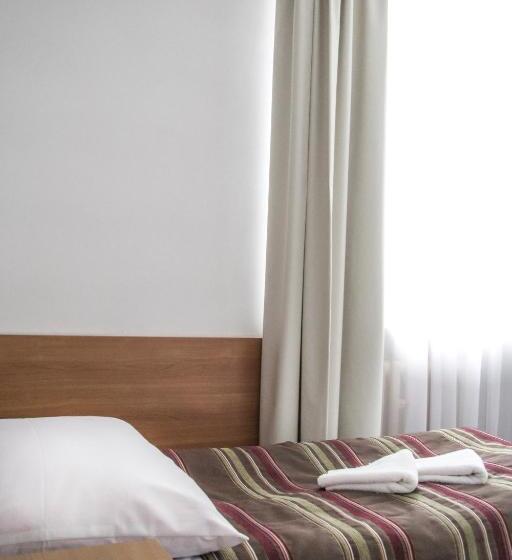 اتاق استاندارد یک نفره, Logos