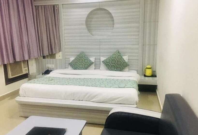 غرفة ديلوكس, Maharaja Inn