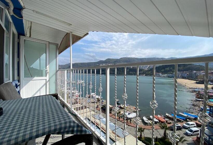 غرفة ديلوكس مطلّة علي البحر, Marina