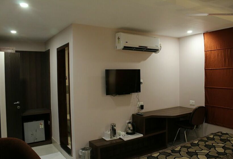 Camera Deluxe, Royal Heritage