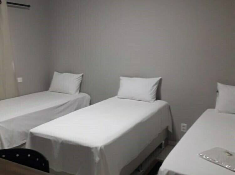 غرفة قياسية, Três Américas