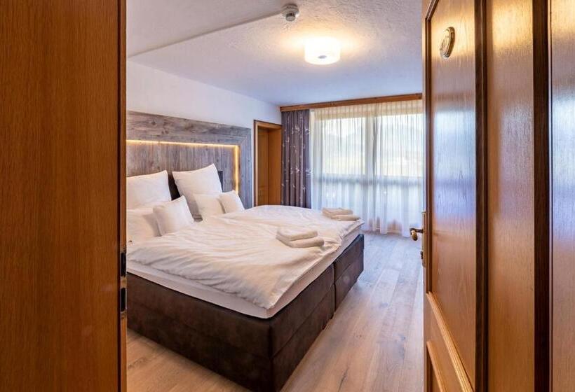 이코노미 룸, Zum Sternenhof