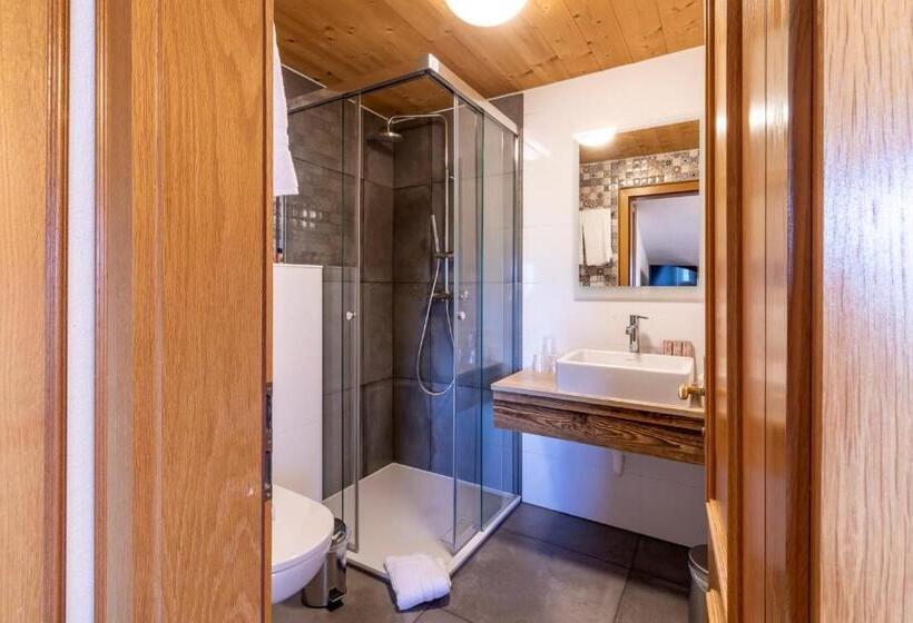 패밀리 룸, Zum Sternenhof