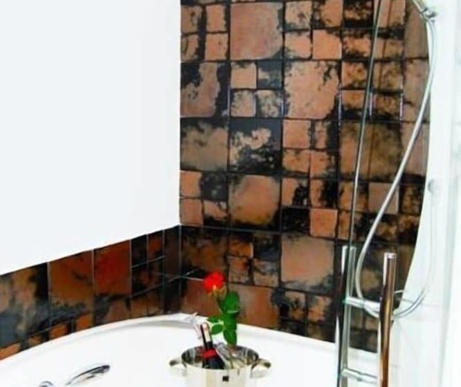 اتاق استاندارد, Kalos Relais