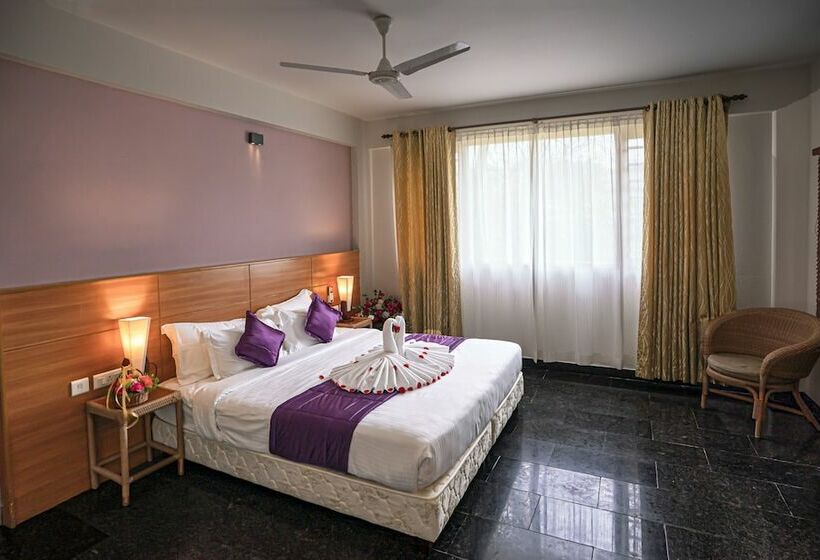 デラックスルーム, Pepper Vine