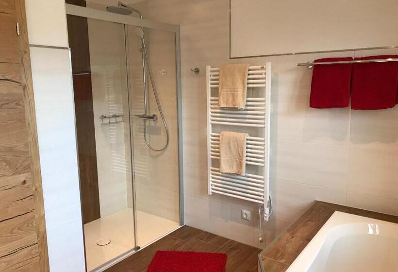 شقة سوبريور غرفة واحدة, Hauslhof