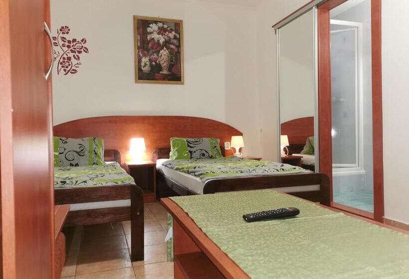 스탠다드 트리플 룸, Penzión Rudolf