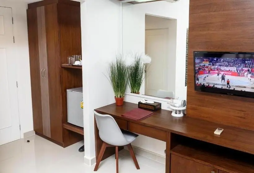 デラックスルーム, Tuana Hotels Brook Pool Access