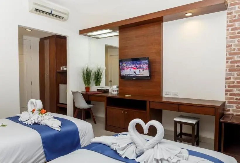 デラックスルーム, Tuana Hotels Brook Pool Access