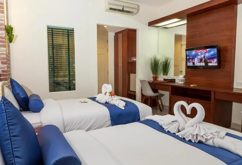 デラックスルーム, Tuana Hotels Brook Pool Access