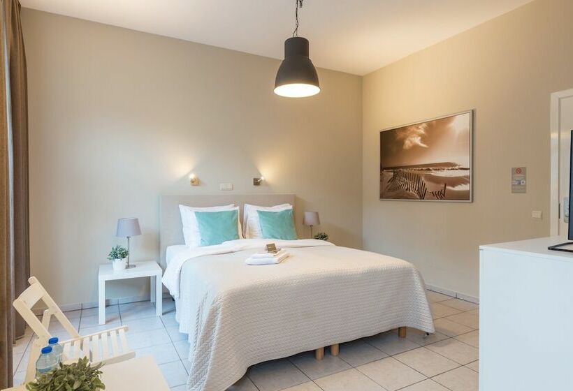 古典房间, Franky