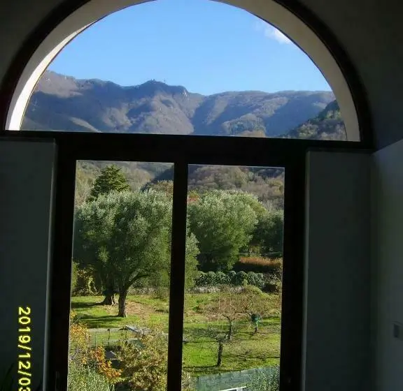 Standard Kolmen Hengen Huone, Giardino San Michele