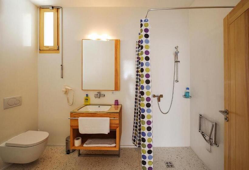 اتاق استاندارد یک نفره, Gracanica