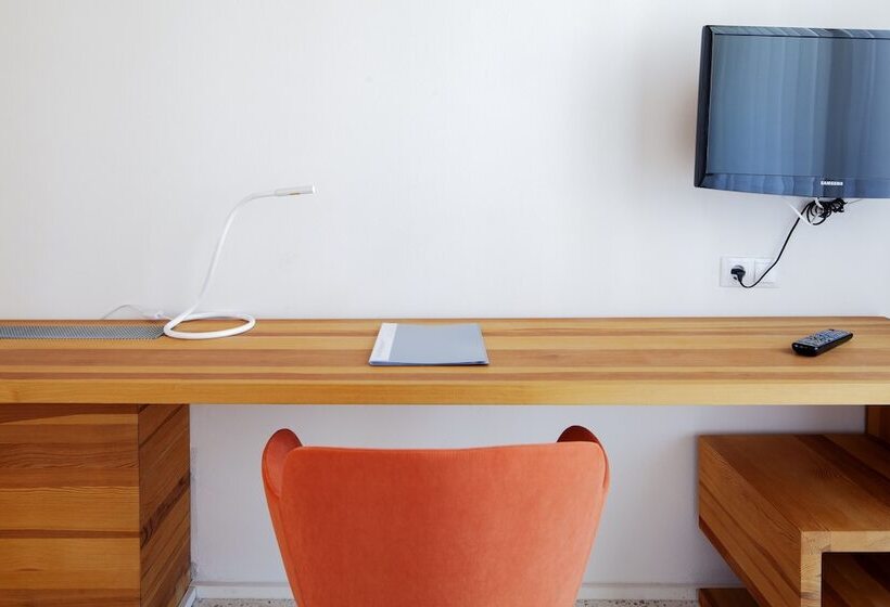 اتاق استاندارد یک نفره, Gracanica