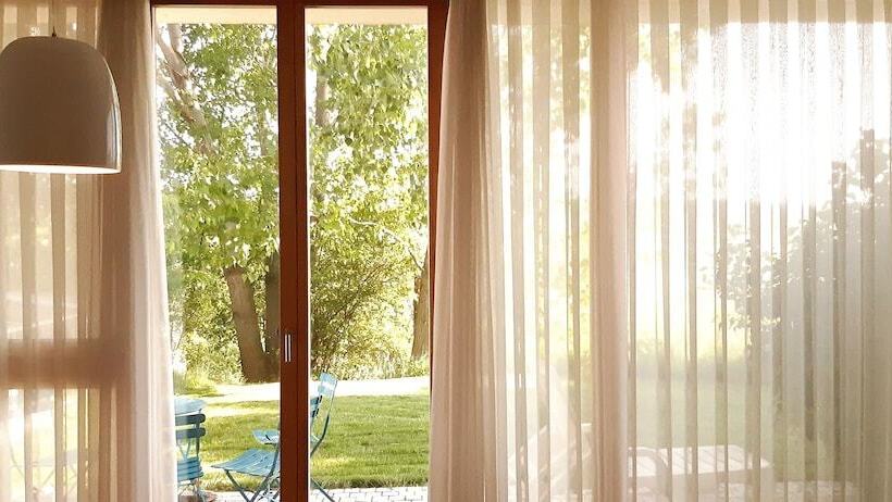 اتاق استاندارد چهار تخته, Gracanica