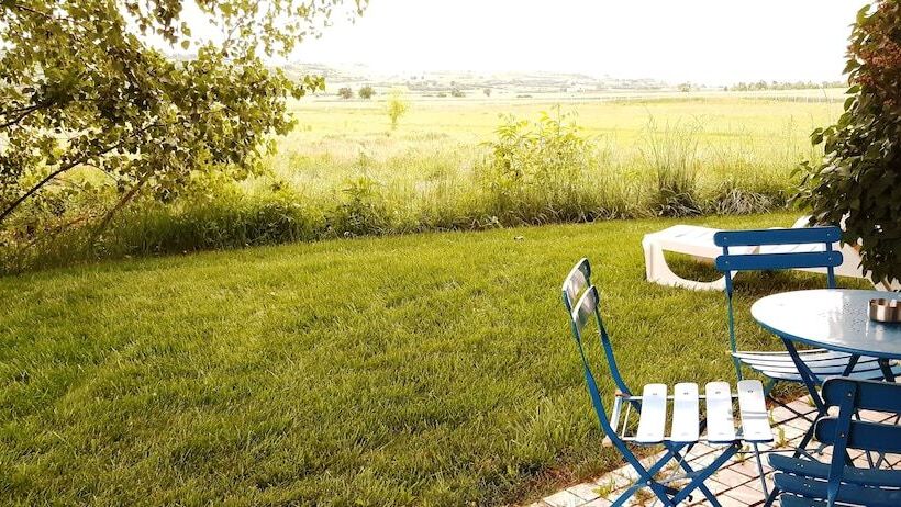 اتاق استاندارد چهار تخته, Gracanica