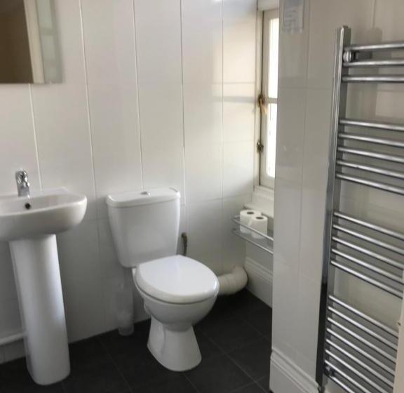 Family Room, The Crown