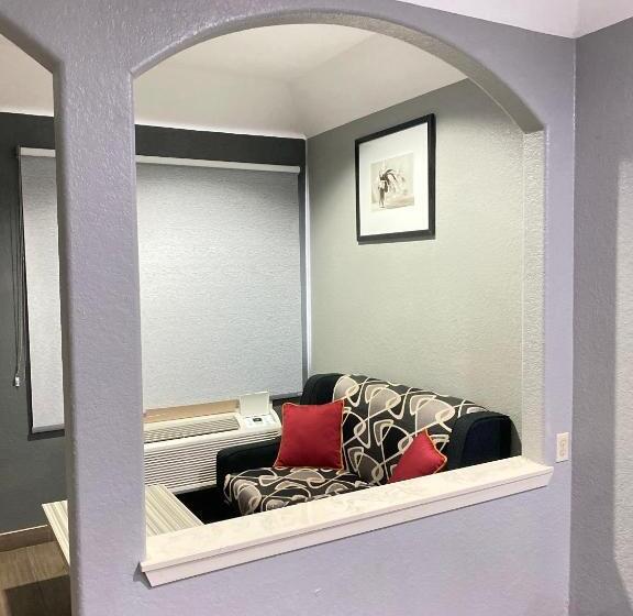 Suite Lit King, Island Suites Hobby Airport