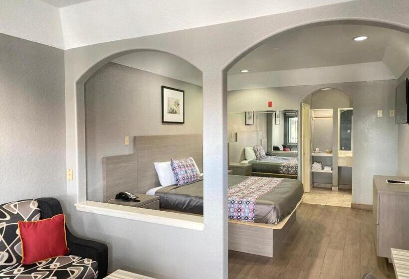 Люкс Кровать Кинг, Island Suites Hobby Airport