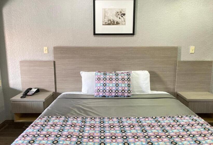 Люкс, Island Suites Hobby Airport