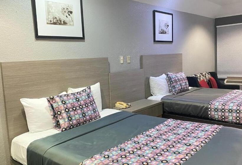 Suite, Island Suites Hobby Airport