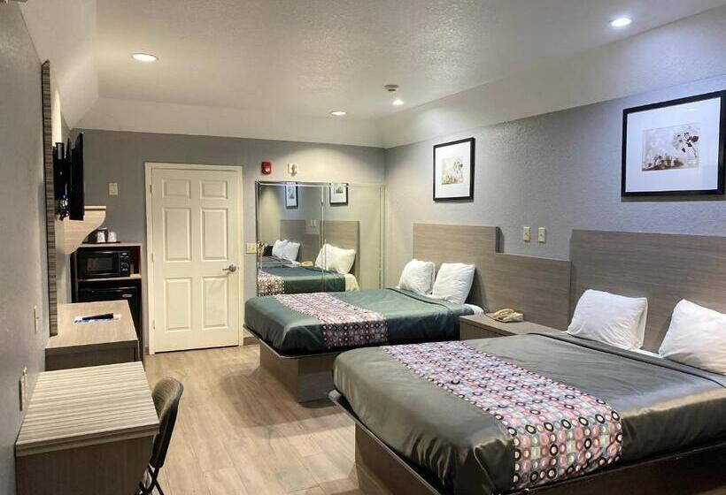 Люкс, Island Suites Hobby Airport