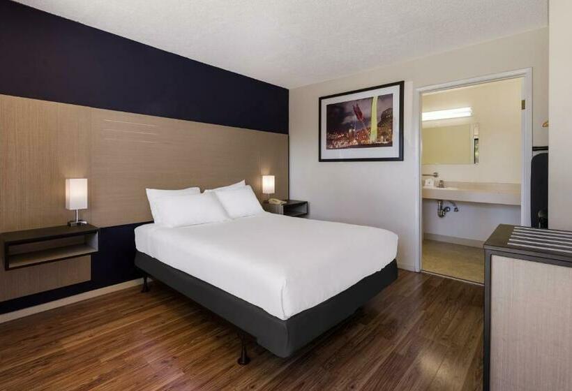 身障者適用クイーンサイズベッドルーム, Rodeway Inn Livermore