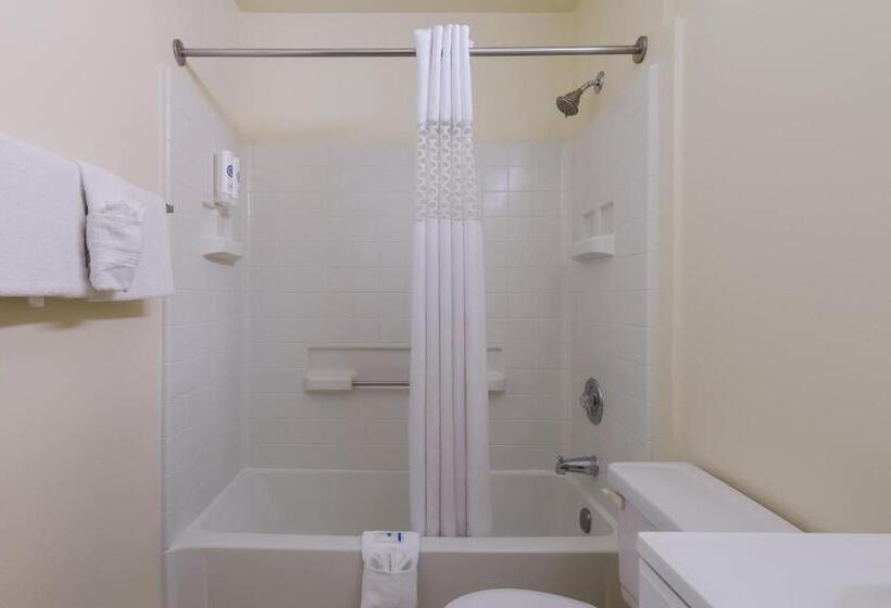 キングサイズベッドのスタンダードルーム, Rodeway Inn Livermore