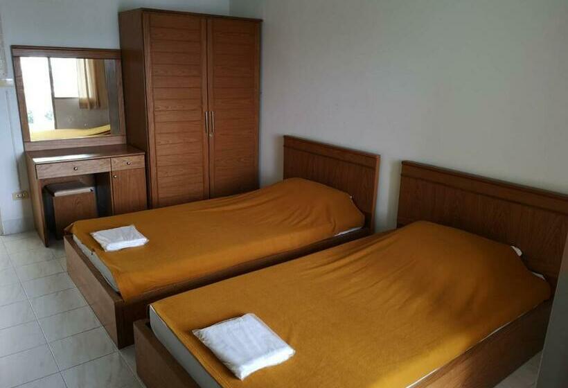 Quarto Deluxe, Thana Place Charunsanithwong 34