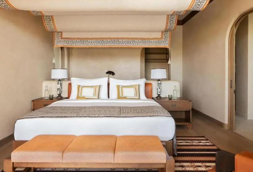キングサイズベッドのスタンダードルーム, Six Senses Southern Dunes, The Red Sea