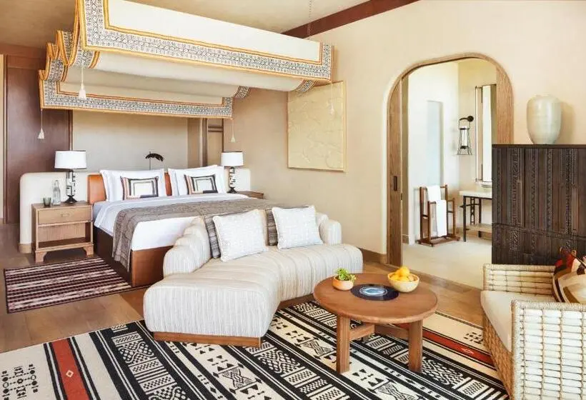 キングサイズベッドのスタンダードルーム, Six Senses Southern Dunes, The Red Sea