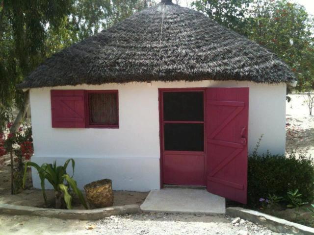 کابین, Eco Lodge Hotel Oasis Fishing