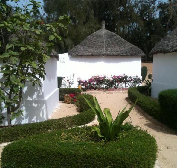 کابین, Eco Lodge Hotel Oasis Fishing