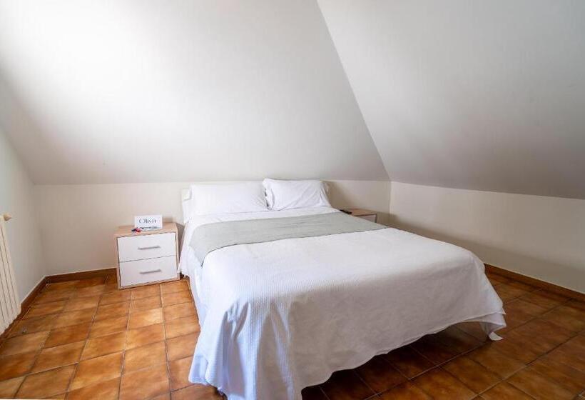 Quarto Basic, Alojamientos Valdecilla 3000