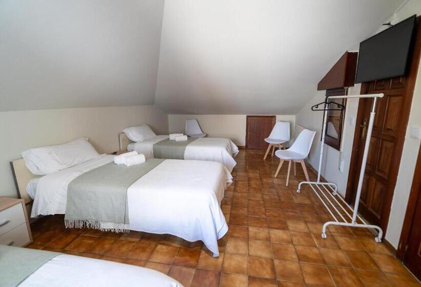 标准三人间, Alojamientos Valdecilla 3000