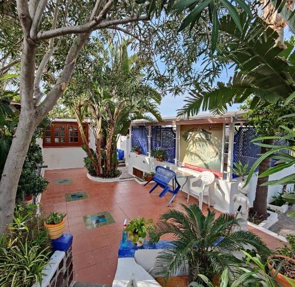 חדר סטנדרט לשלושה עם נוף לגינה, Aquilone Residence